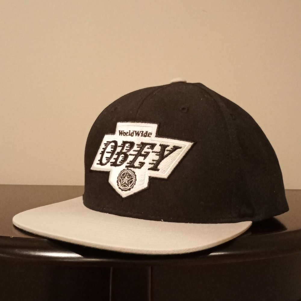 Obey // Logo Snapback